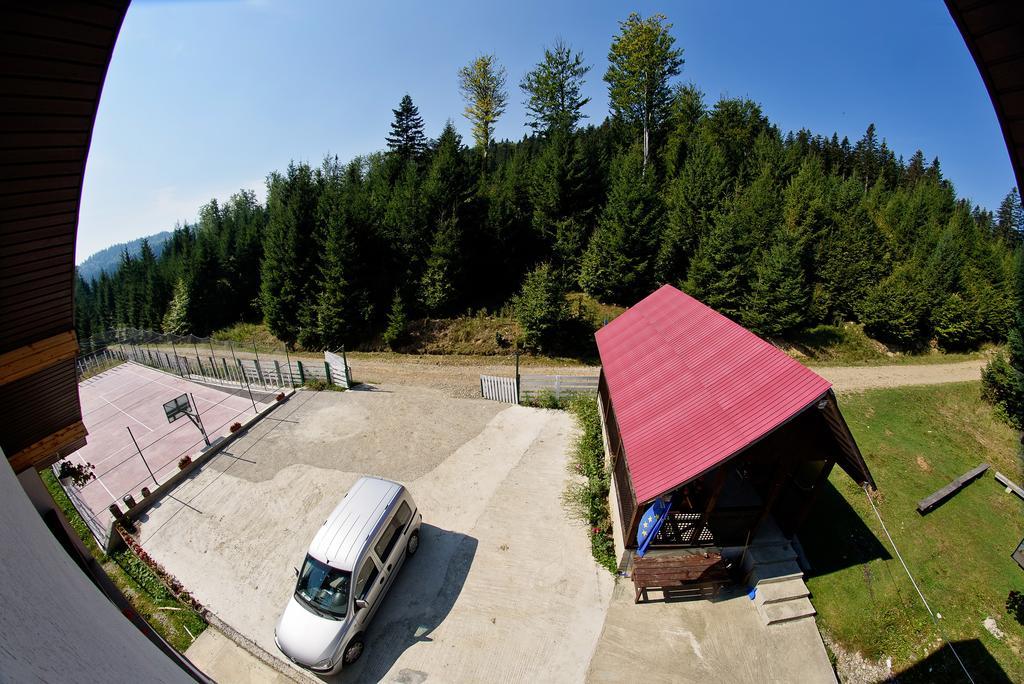 Hôtel La Poale'N Brau à Mînăstirea Humorului Chambre photo